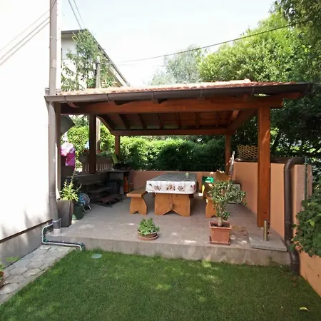 Lara Apartmán Pula