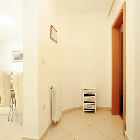 Apartment Lara Pula