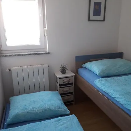 Apartment Lara